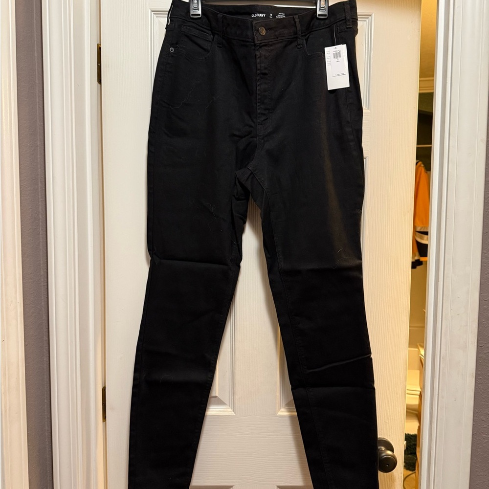 Old Navy Black High-Rise Super Skinny Pants
